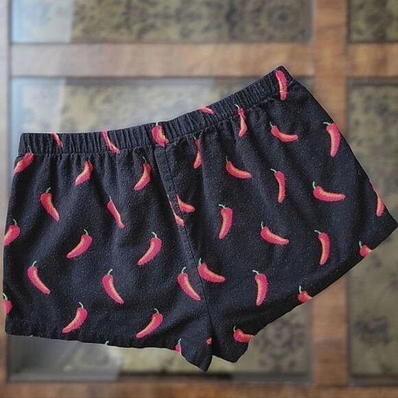 F21 black chili print fleece sleep shorts - Picture 5 of 10